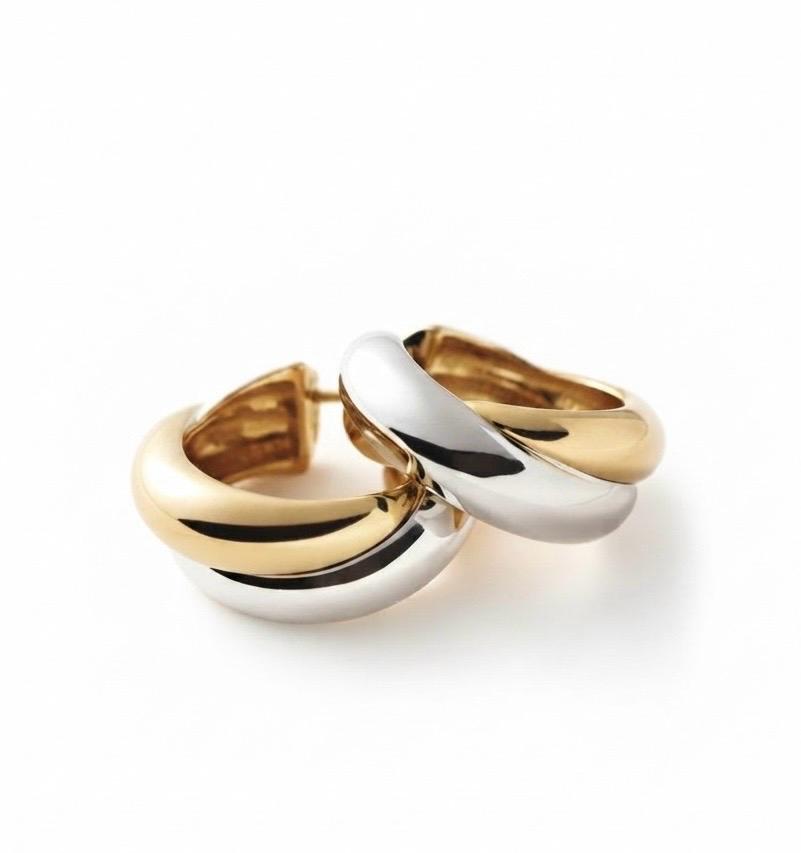 Dual Twisted Hoops